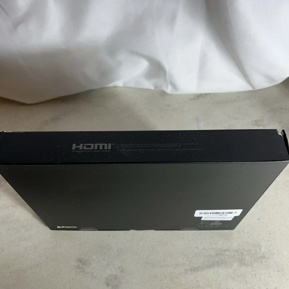 Switch Splitter PORTTA 4x4 HDMI Matrix 4K 60Hz 4:4:4, 4 in 4 Out Splitter